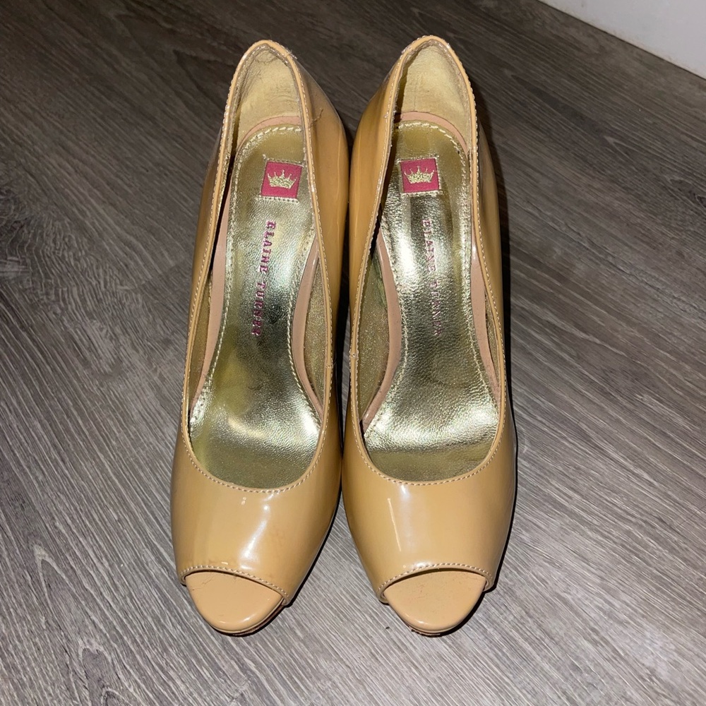 Nude Elaine Turner pumps.